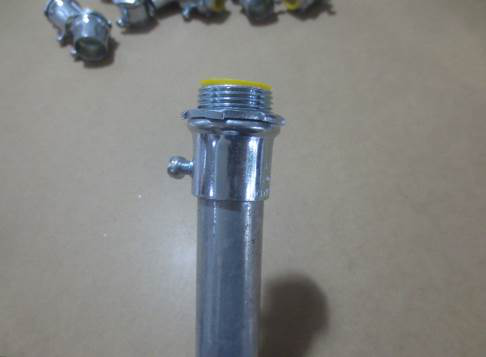 EMT CONNECTORS - SET SCREW TYPE - WITH INSULATED THROAT - STEEL